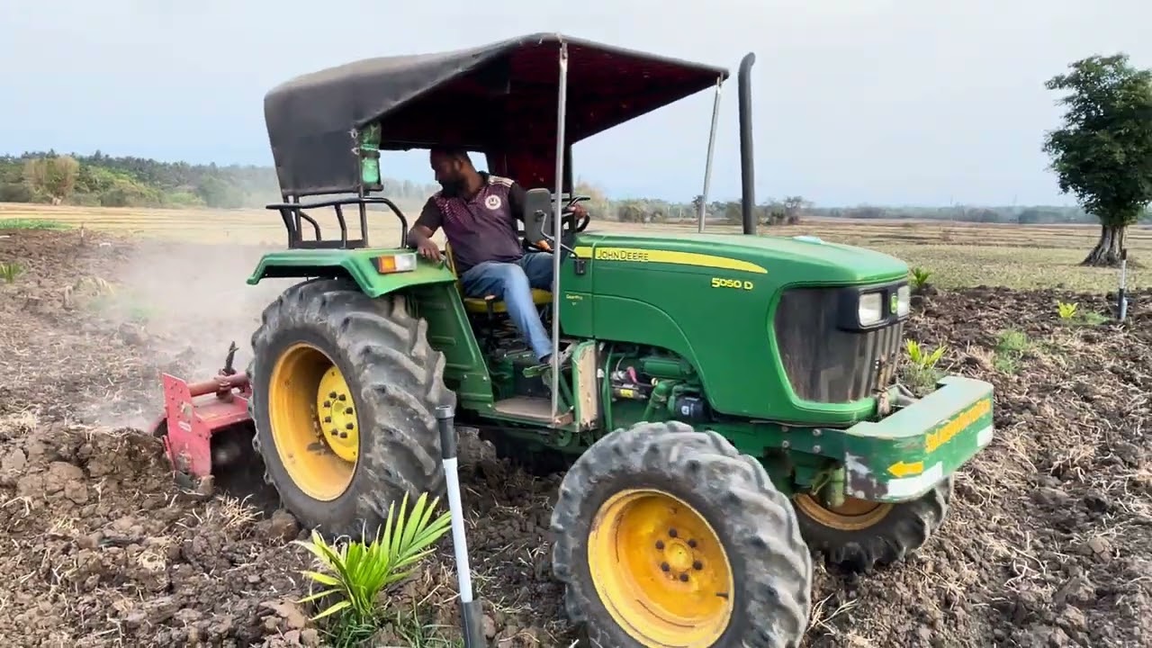 John Deere Tractor 🚜 