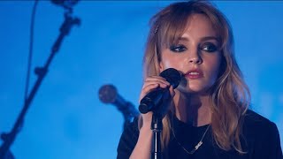 CHVRCHES *Hollywood Forever Cemetery* Los Angeles - Full Show
