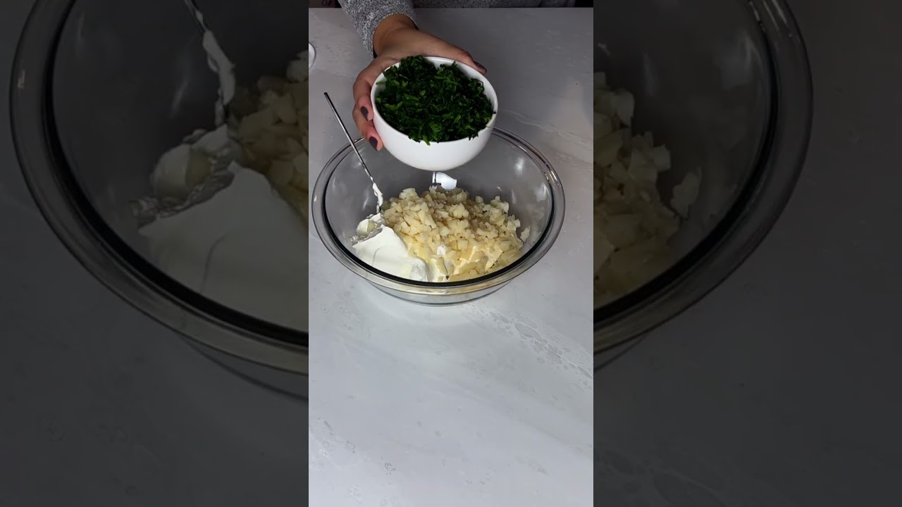 The BEST Spinach Dip