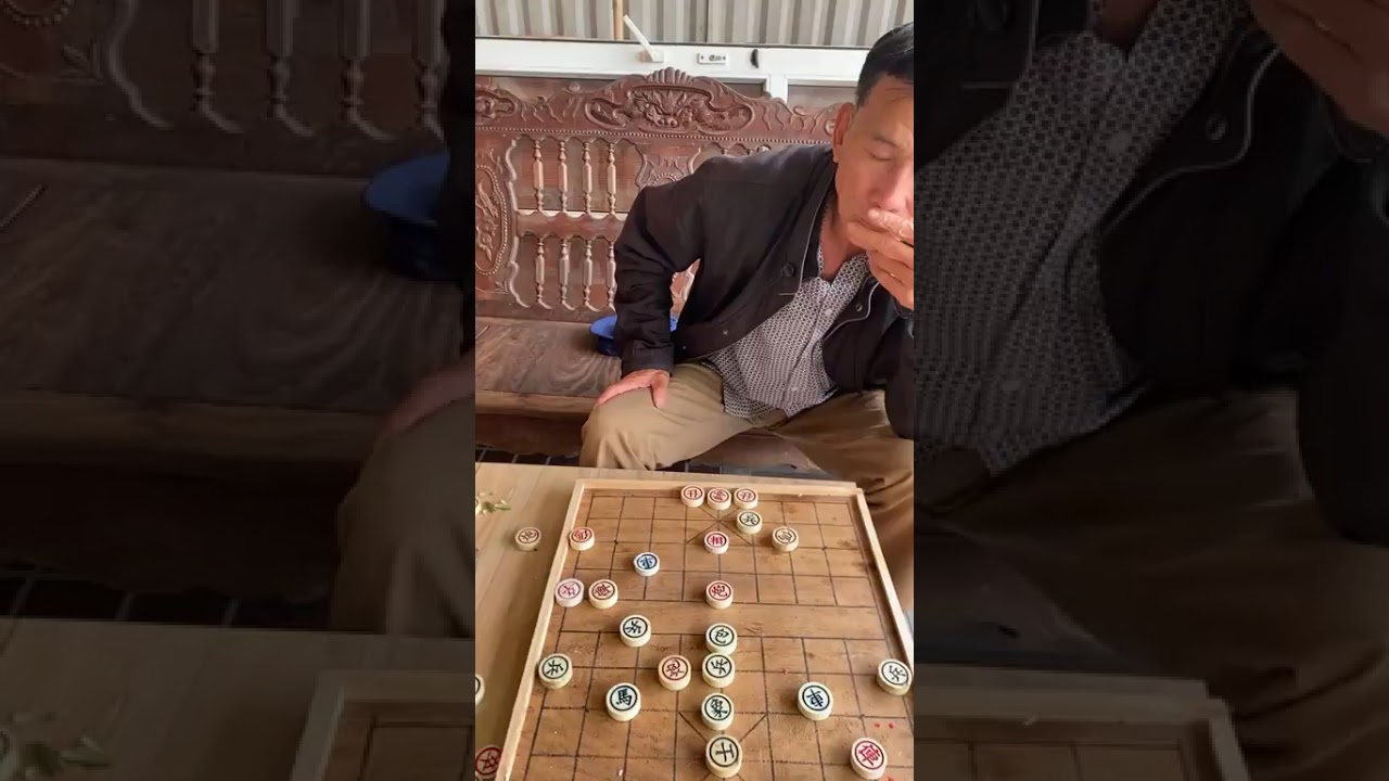 Tôn Phi thắng thuyết phục Dương Hậu trong một trận cờ huy hoàng