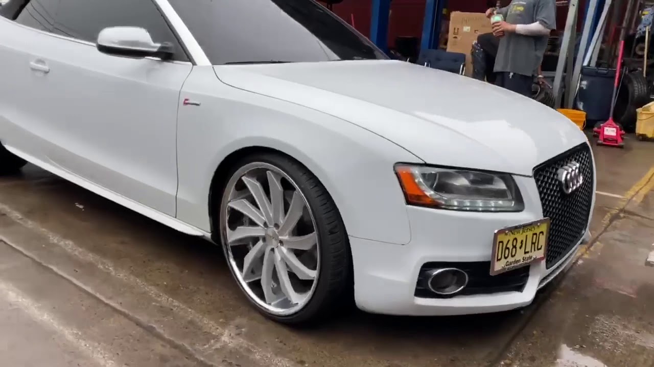 Audi S5 on 22s - YouTube