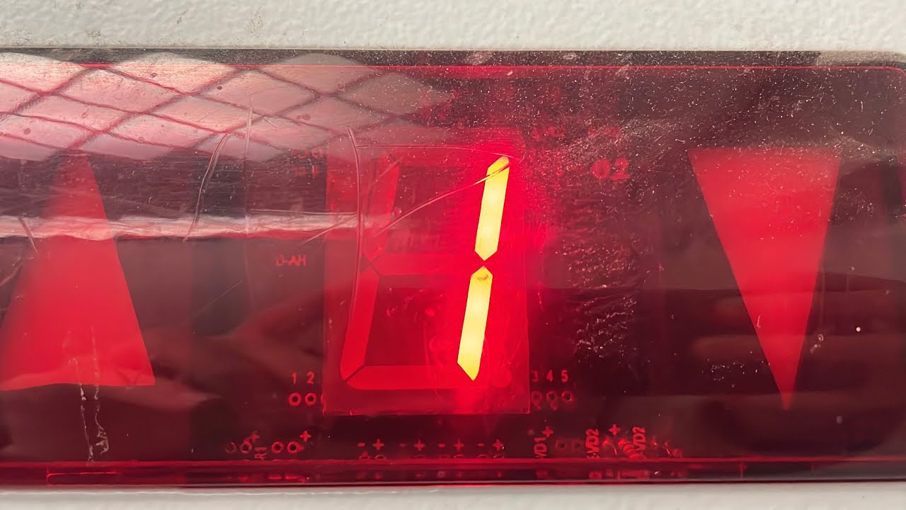 Пассажирский лифт МЛМ ≈2018г.в. | Проспект Победы 104 п1 | 15.01.2026