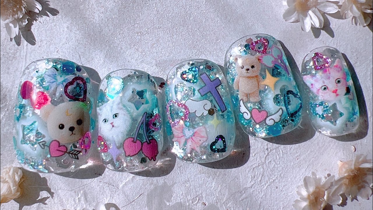 It looked so cute at the salon! ♡ Assorted sticker nails [Collage