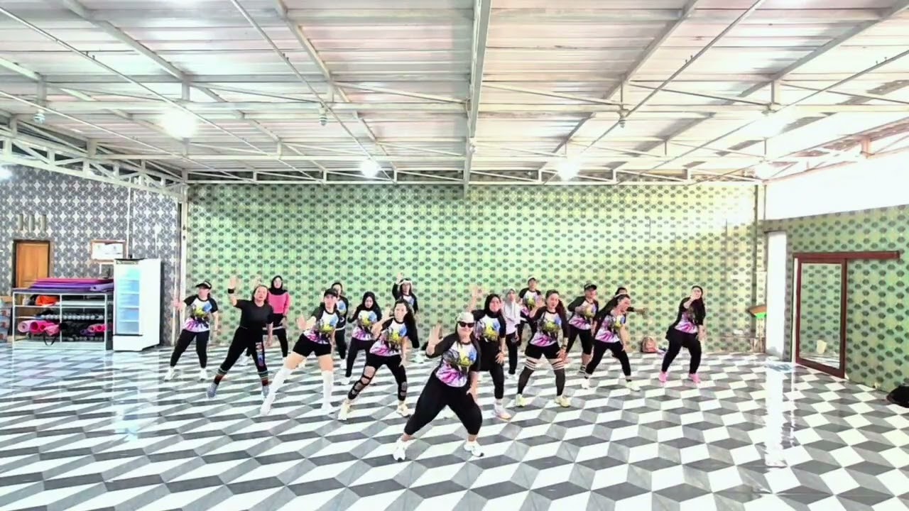 Dance Kreasi "Yaallah Habibie"@StudioOryza