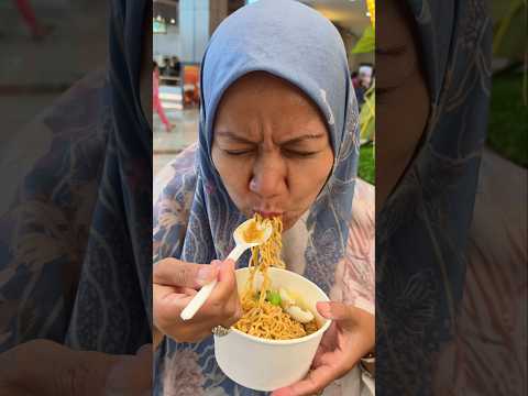Indomie Hype Mie Nyemek Jogja VS Mie Bangladesh Prindapan #prayafamily #indomiehypeabis #mienyemek