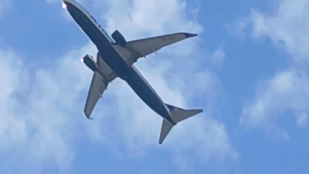 20 Minutes of Sunny Plane Spotting at Alicante Airport