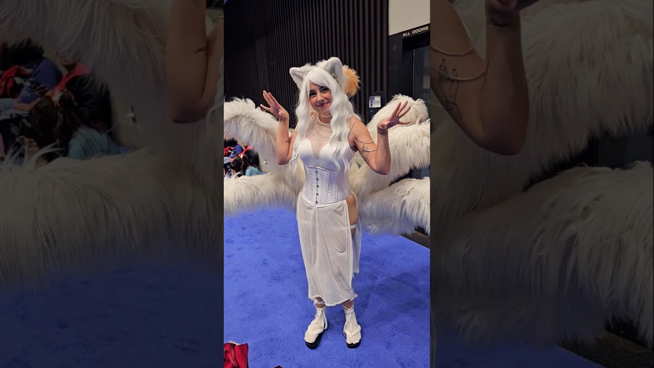 NINETALES POKÉMON COSPLAY 