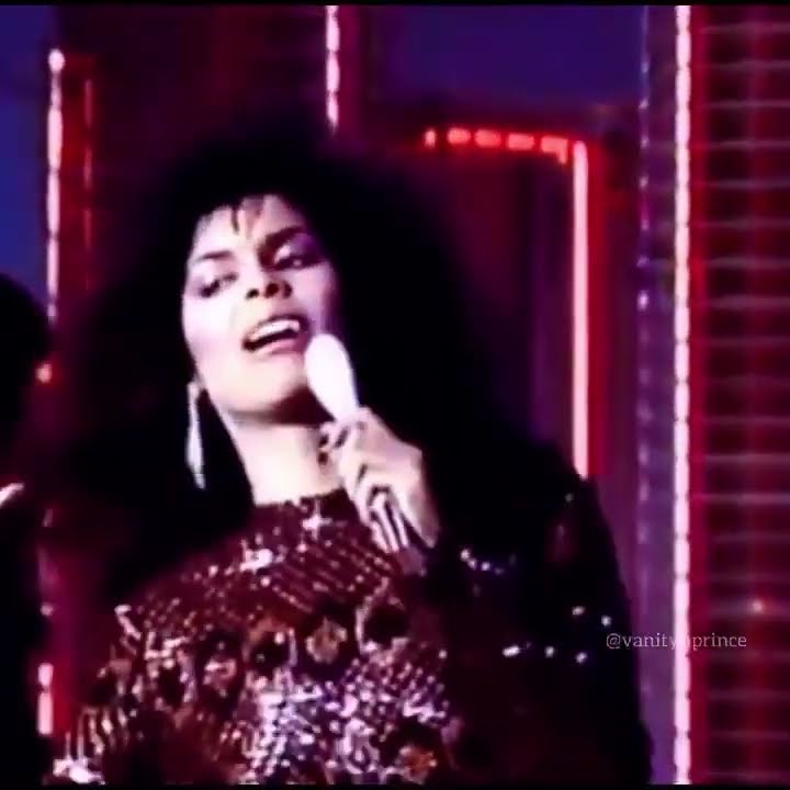 Vanity Pretty Mess - YouTube