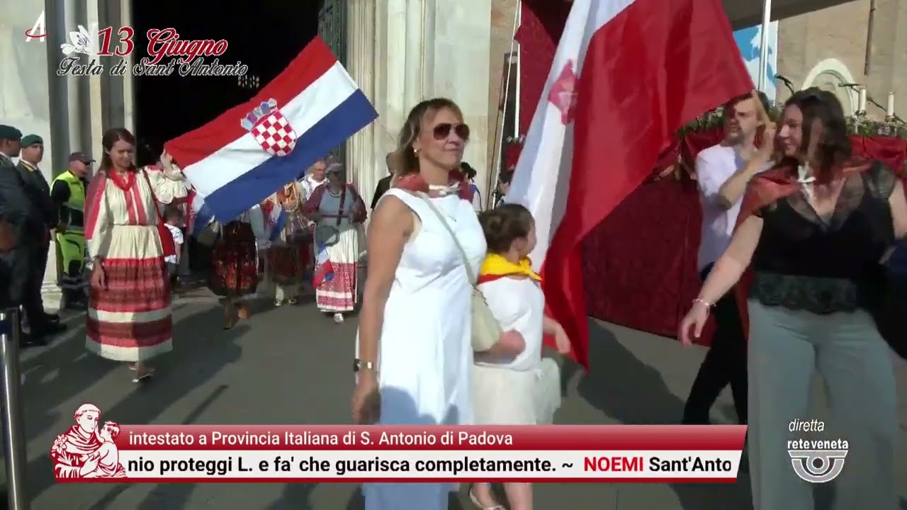 13 Giugno 2025 -  Processione con la Statua e le sacre Reliquie del Santo per le vie della città