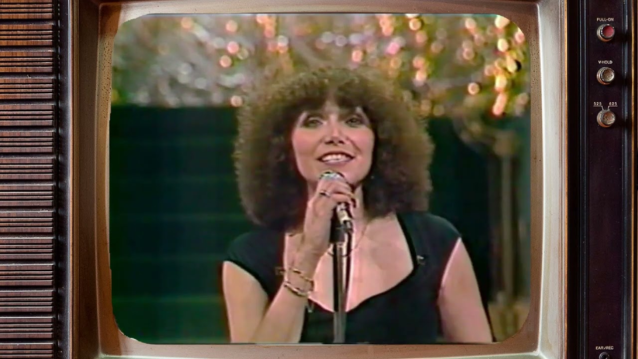 ESTELA NÚÑEZ. VIVIR SIN TI. (Robles y Magallanes). FESTIVAL OTI 79 (Premiación).