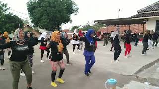 Cinnan Bana Senam Kreasi  Srikandi Warukawung Choreo By Santi Meygaly