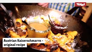 Kaiserschmarren - traditionelles Rezept, angerichtet mit selbst gemachtem Apfelmus / Sallys Welt