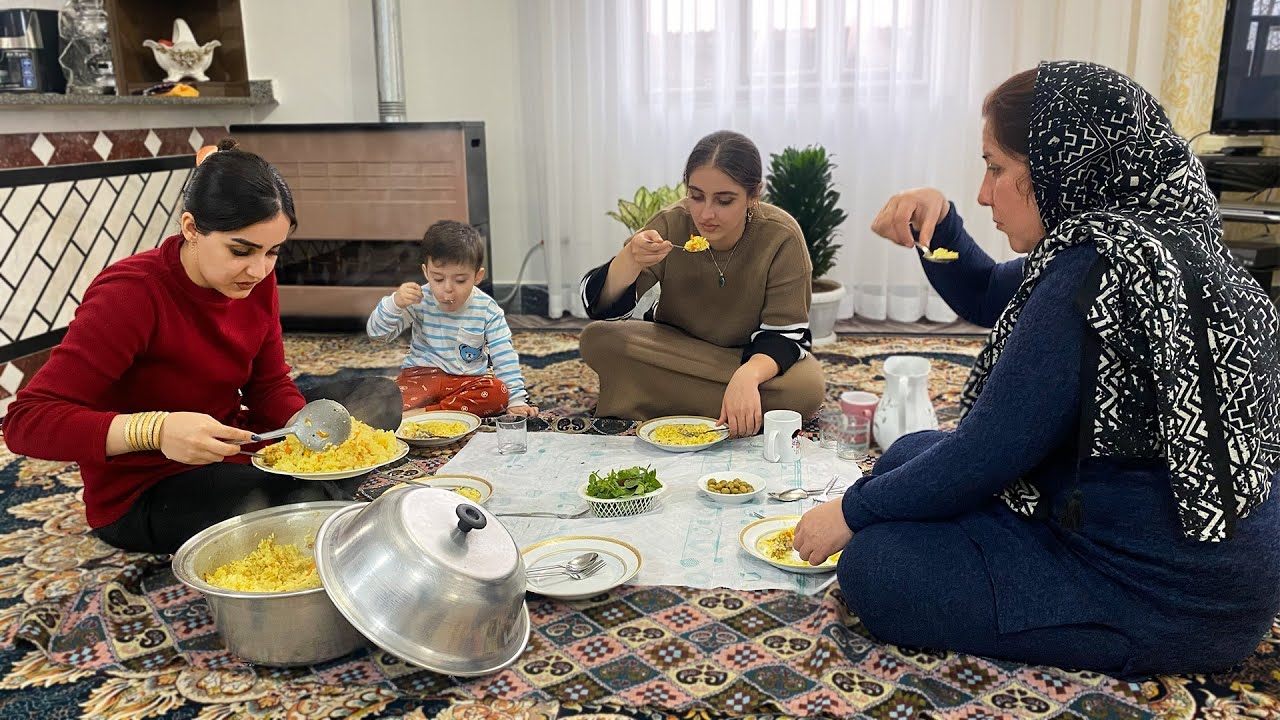 Village Life in the Rain | Homemade Carrot Rice & Family Moments