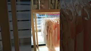 Aquí Vengan A La Tienda De Mi Prima Ay Ropa De Muy Bonita Y Buena Marca Acá En San Mateo