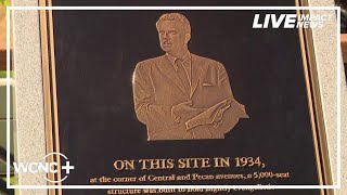 Billy Graham recognized with historical marker in city where he was born, raised