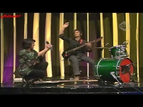 amazing-skill-guitar,-bass-&-drum-player-with-foot-&-hand