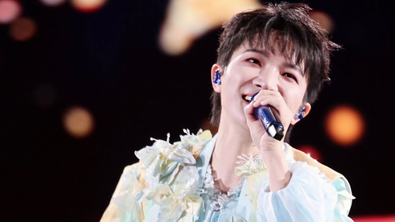 [周深ZhouShen Charlie] 《依兰爱情故事》LIVE - 250810【ShenShen's Concert Tour - Harbin】4K Focus