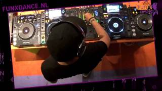 Chuckie live set 2010 @ FunX studio