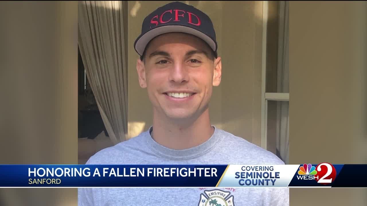 Seminole County community honors firefighter killed in crash - YouTube