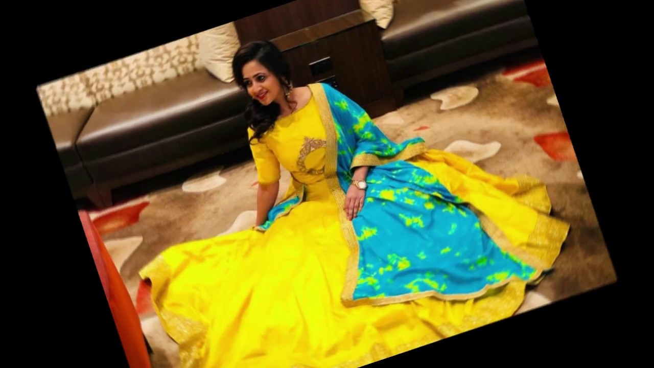 Anchor Lasya Latest Pics