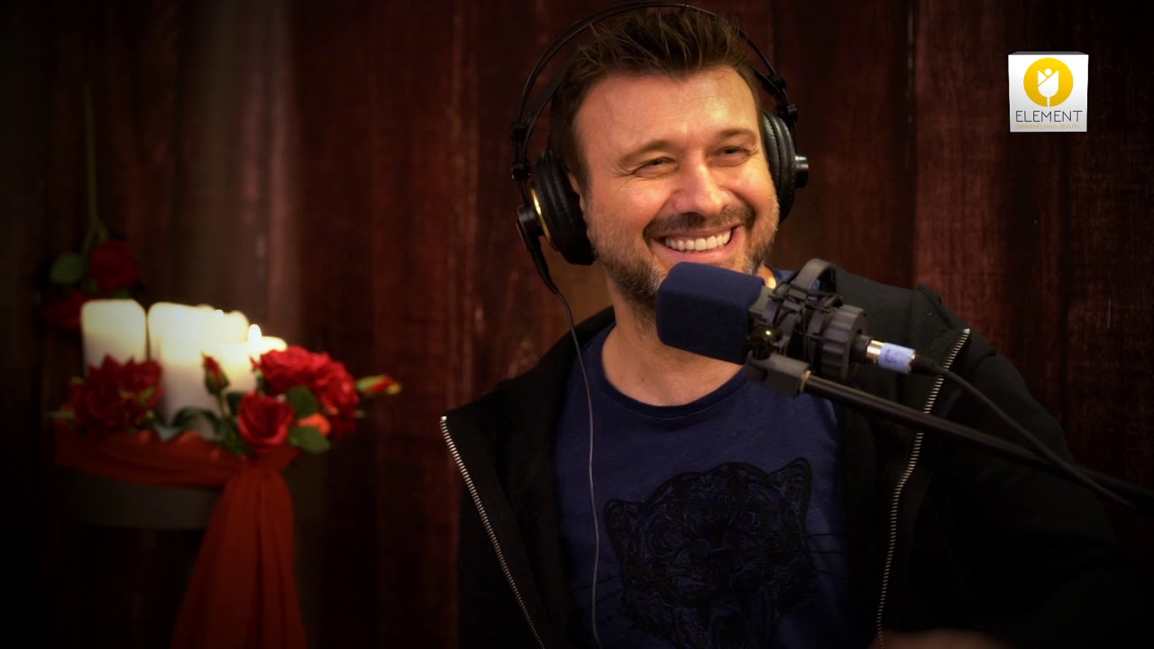 Γιάννης Πλούταρχος Έρωτα θεε και κλέφτη & Φεγγάρι μου χλωμό | Love Stories 2019 Unplugged