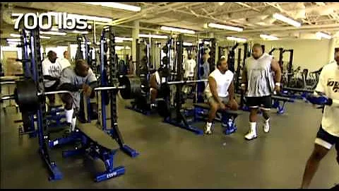 Larry Allen 700 pound bench press - Hall of Famer