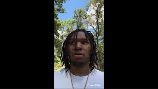 Lil Durk passing out money to everybody except his shooters 😂😂