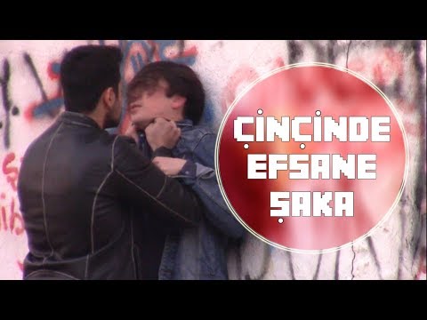 ÇİNÇİNDE KEKOLARI KIŞKIRTMAK! – ( MİKROFONU KOPARDILAR KAVGA ÇIKTI )