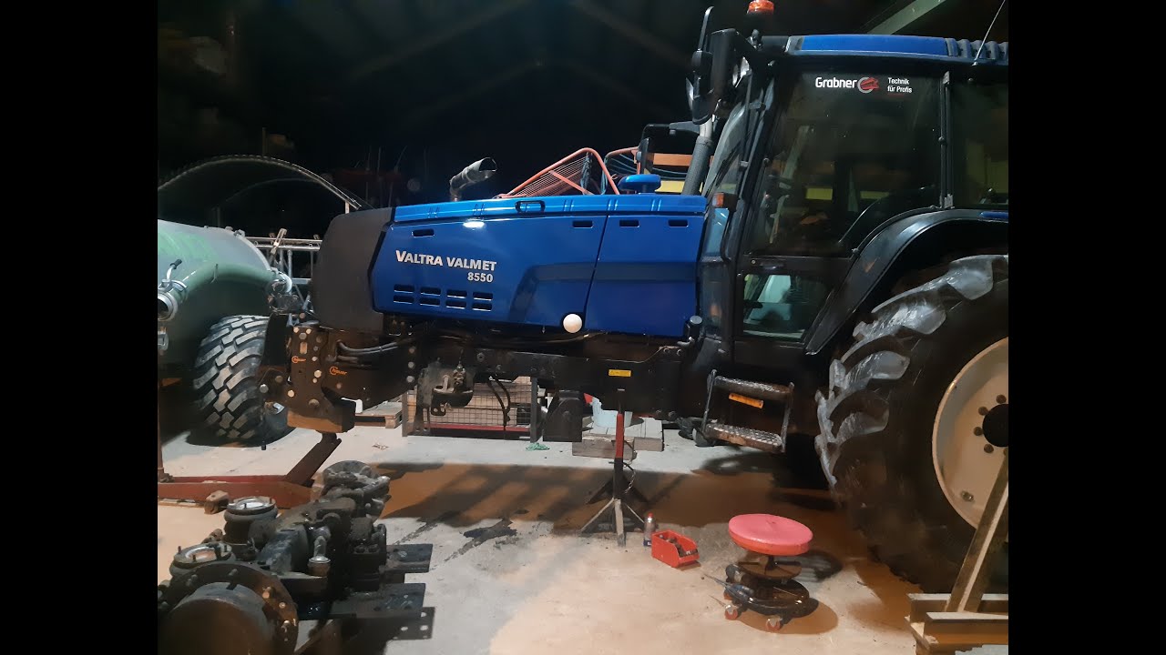 Valtra 8550 Vorderachse neu lagern Teil 1 ausbauen