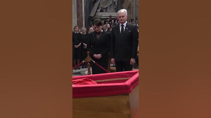 PRZYWÓDCY PAŃSTW ŻEGNAJĄ PAPIEŻA FRANCISZKA