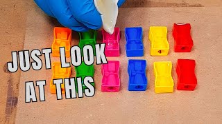 A Clock Made From Pencils And Sharpeners? The Chameleon Effect Is Insane