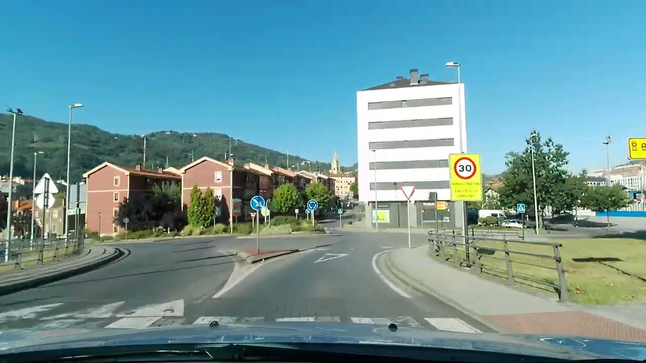 Llegada a Valle de Trápaga o Valle de Trápaga-Trapagaran