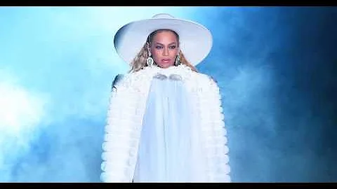 Beyoncé - Pray you catch me live VMA'S 2016  (Audio)