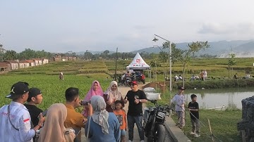 Ketemu Kades Hoho Ya Disini