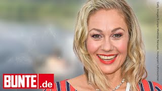 Ruth Moschner - Oben ohne im Badeteich! Diese Arschbombe hat es in sich