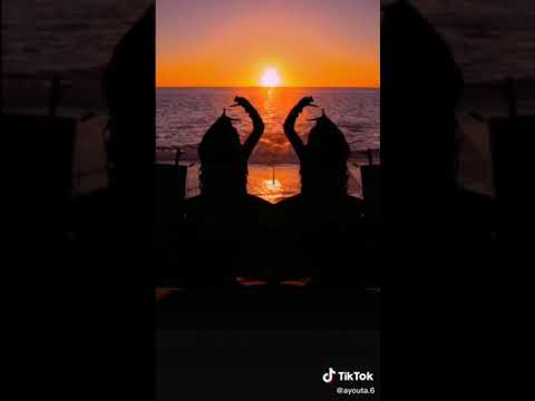 عصفوره يا جماله عليك سنيوره حطك برواز في الصوره على قلبي في كده