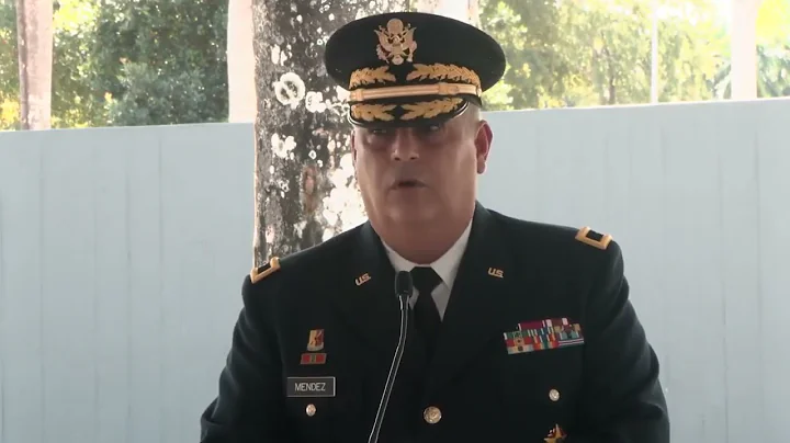Honran a Roberto Clemente, el militar