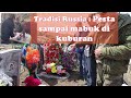 Makan di kuburan || Mengunjungi kuburan di Russia