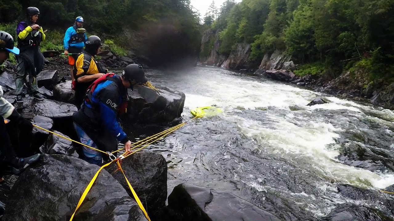 Sauvetage en eau vive - Whitewater rescue course 2019