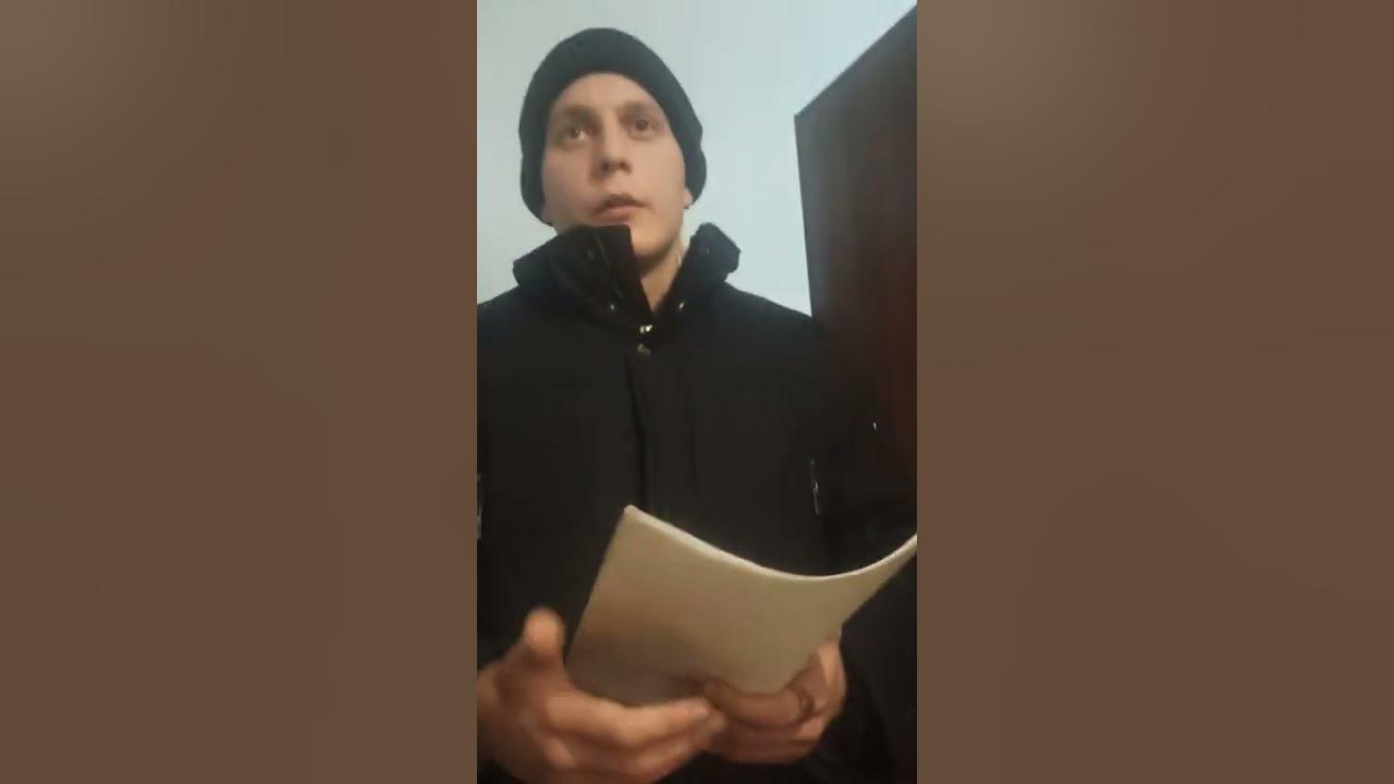 коллектор выбивает долг. коллекторы жкх. выбивание долгов паяльником. выбивание долгов. коллекторы отжимают долг.