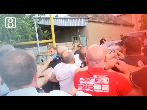 თავდასხმა „ნაციონალური მოძრაობის“ თავმჯდომარესა და მხარდამჭერებზე