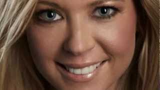 Tara Reid Laughs Like A Creaking Door