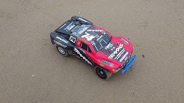 Traxxas Slash 4x4 Beach Bash