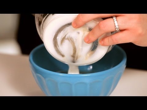 How to Make a Honey Yogurt Facial Mask | DIY Spa Facials
