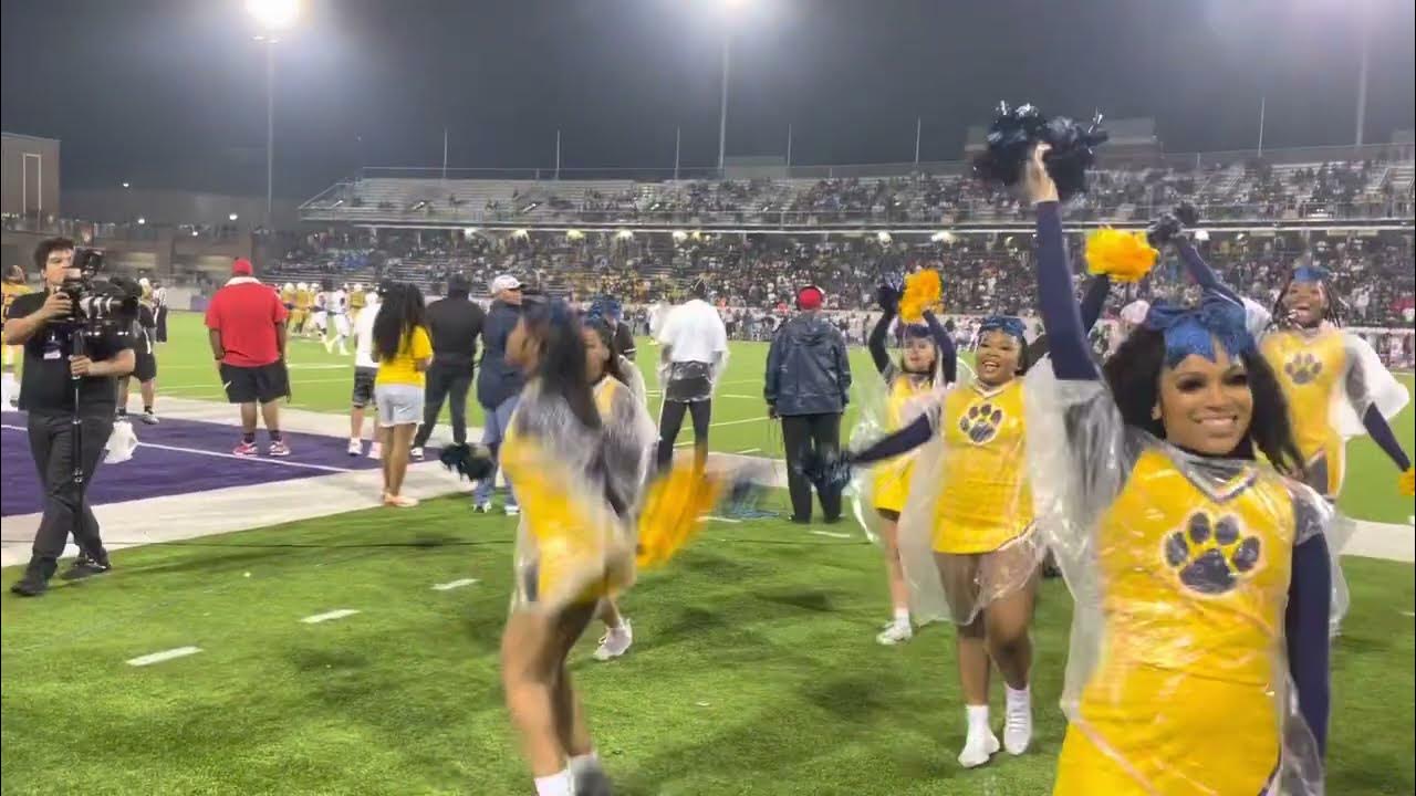 Nimitz HS Cheer cheers with PVAMU Cheer at the Labor Day Classic 22