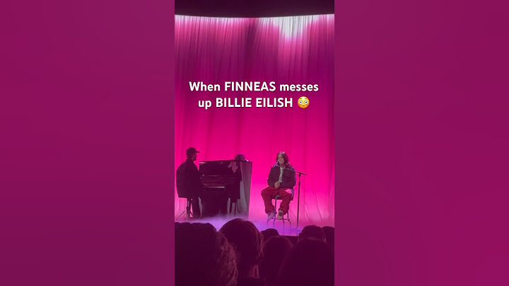 😳 When FINNEAS messes up BILLIE EILISH 😶 #billieeilish #brandcast #concert #trending #shortsviral