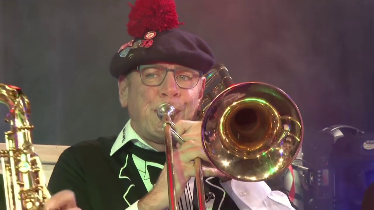 Skibabbe - Hofkapel Nooit Gedagt | Ut Zotte Zangkot