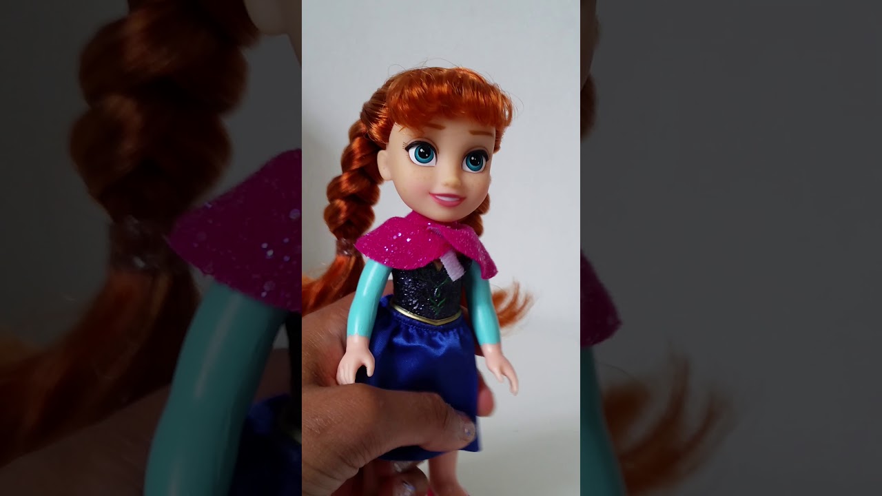 Frozen Petite Anna mini doll REVIEW