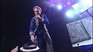 Van Halen - Dance The Night Away (Live at the Tokyo Dome 2013) [PROSHOT]