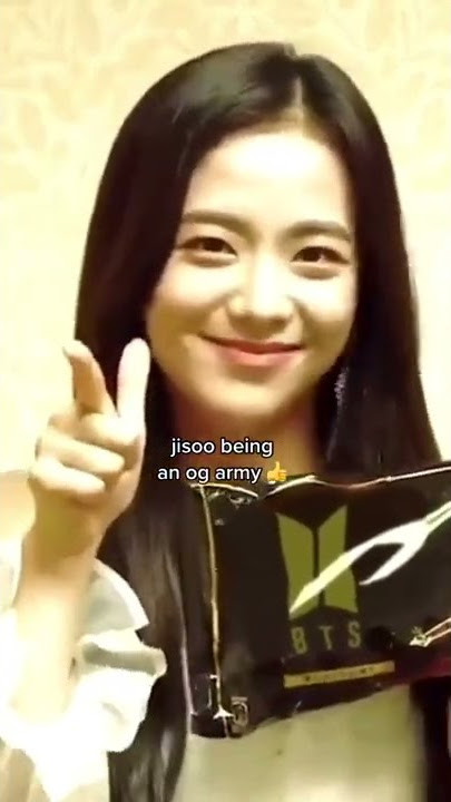 jisoo being an og army #blackpink #bts